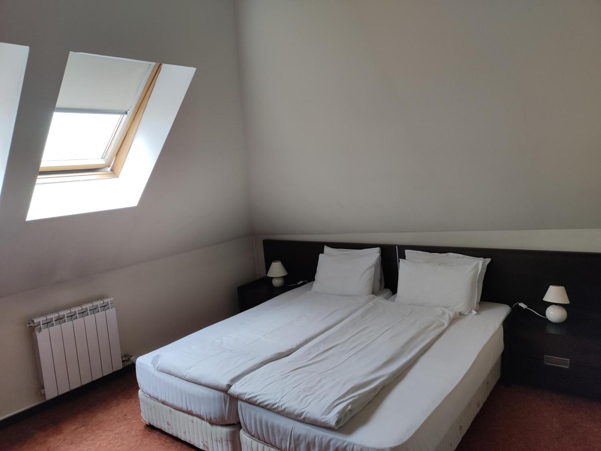 Hotel Famil - Adults Only Bansko Bilik gambar